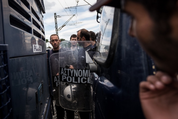 PHOTOGRAPHY - GREECE :: Chronicle of an eviction foretold