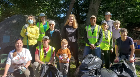  Volunteers Keep Wilde Lake Beautiful and Sustainable...