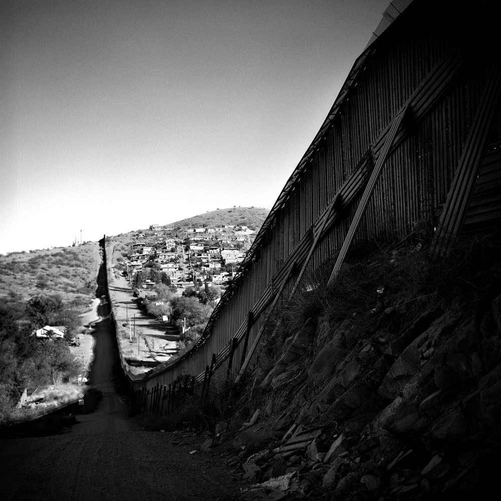 Home - La Linea, Mexico-USA Border