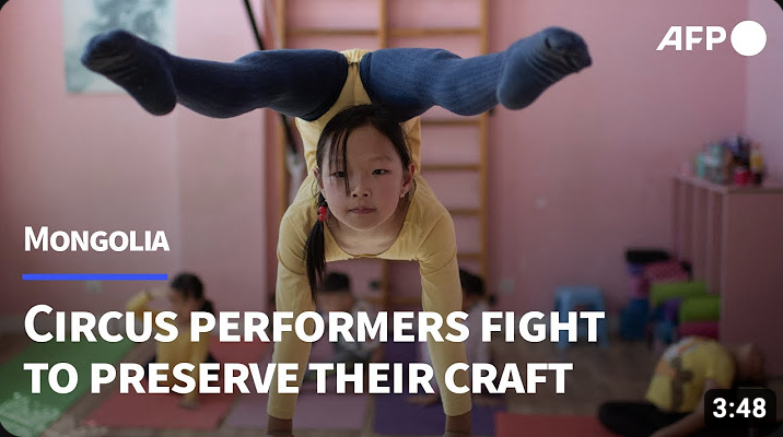  Mongolia&#39;s circus performers fight to preserve their...